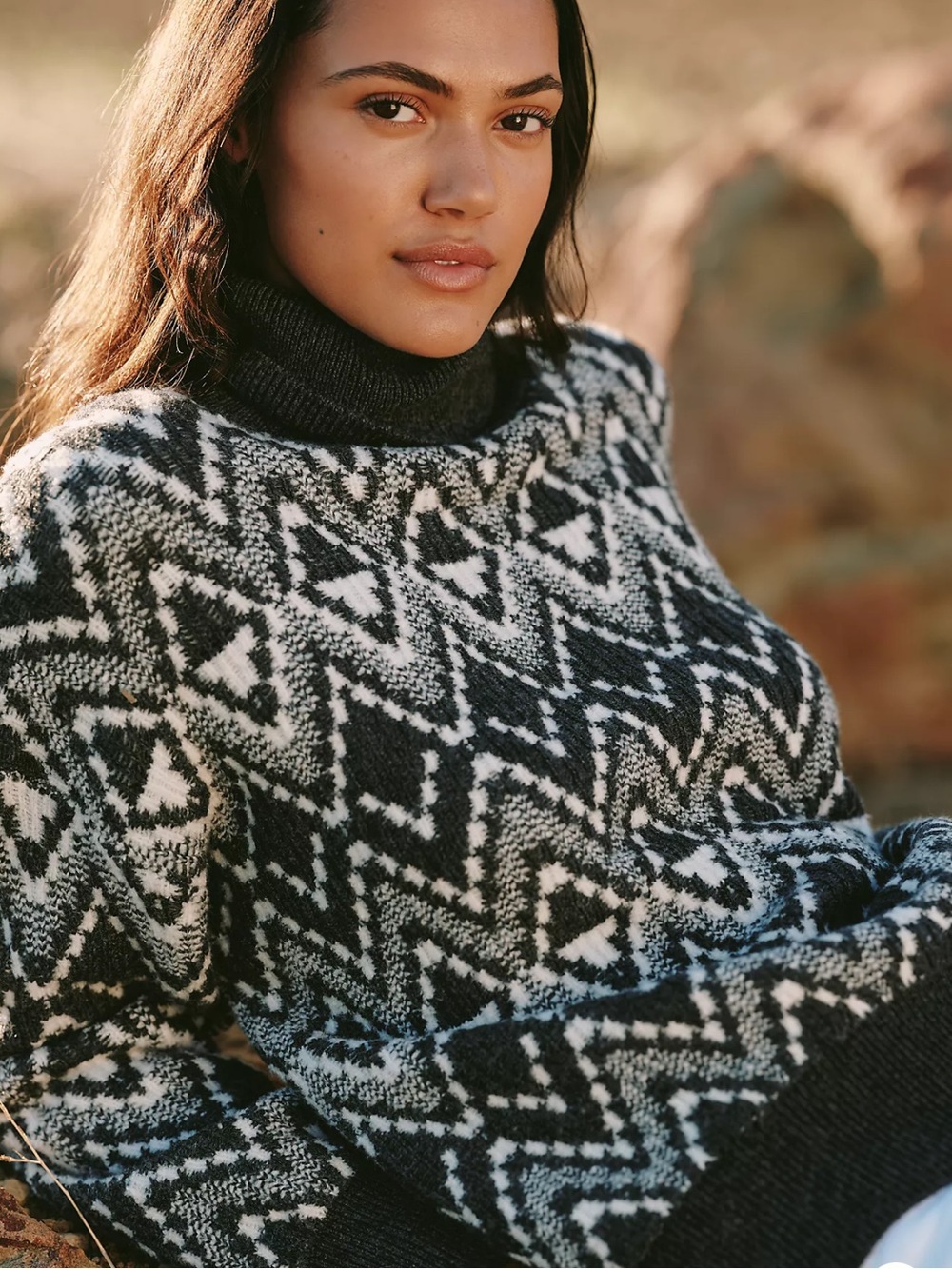 Varley Cashmere Wool Ida Relaxed Sweater in Black and White - Picture 3 of 5